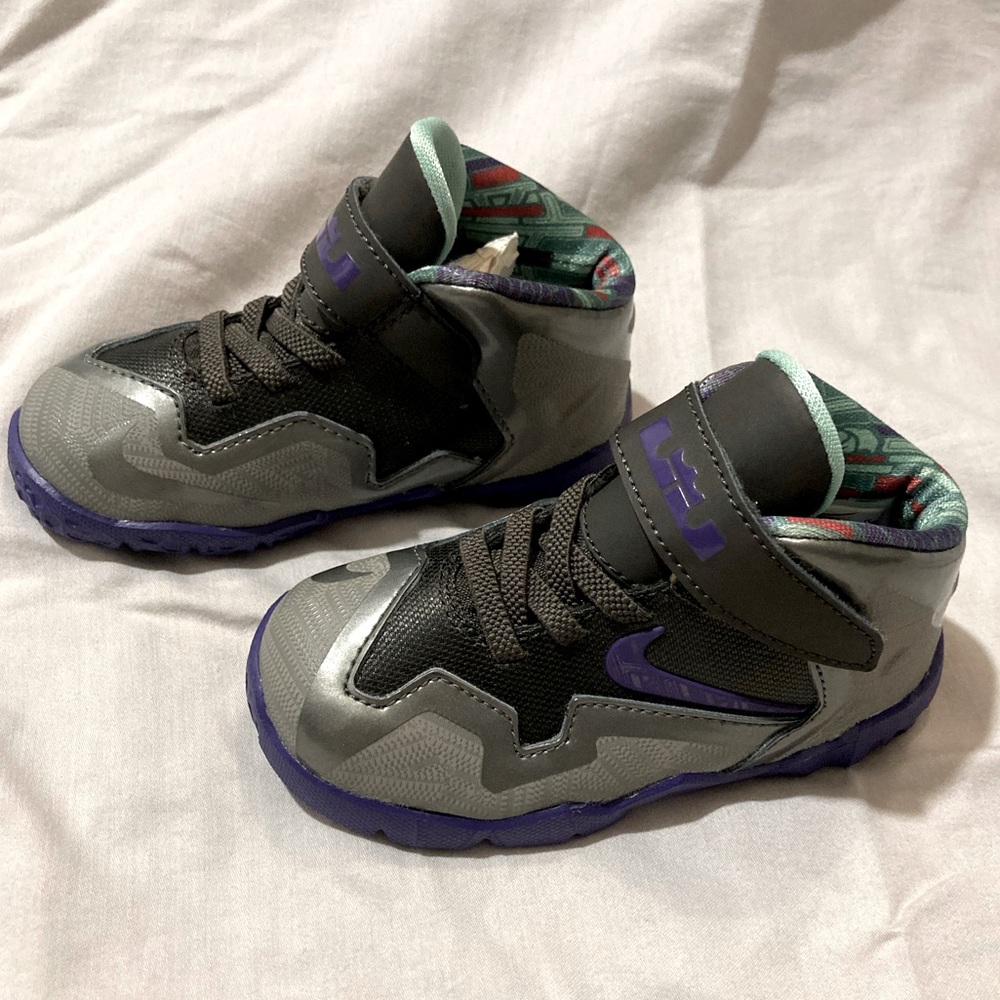Nike Lebrons NWOT - 7C - Toddler/Kids Sneakers